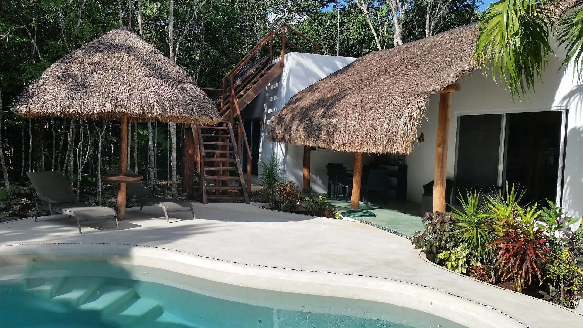 Jungle Dust Cancun Hotel Guest house